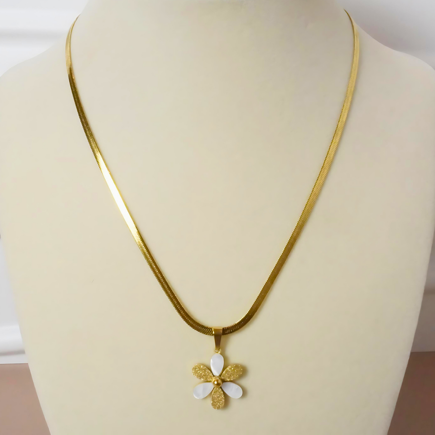 Golden Flower Pendant Necklace