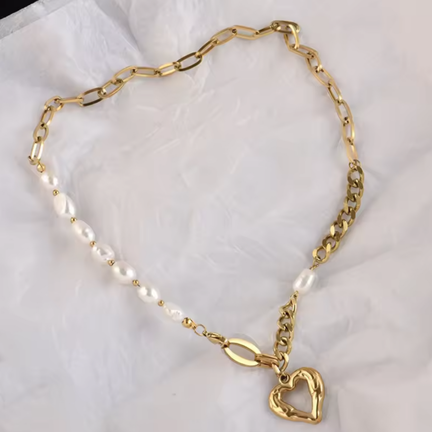 Golden Love Pearl Necklace